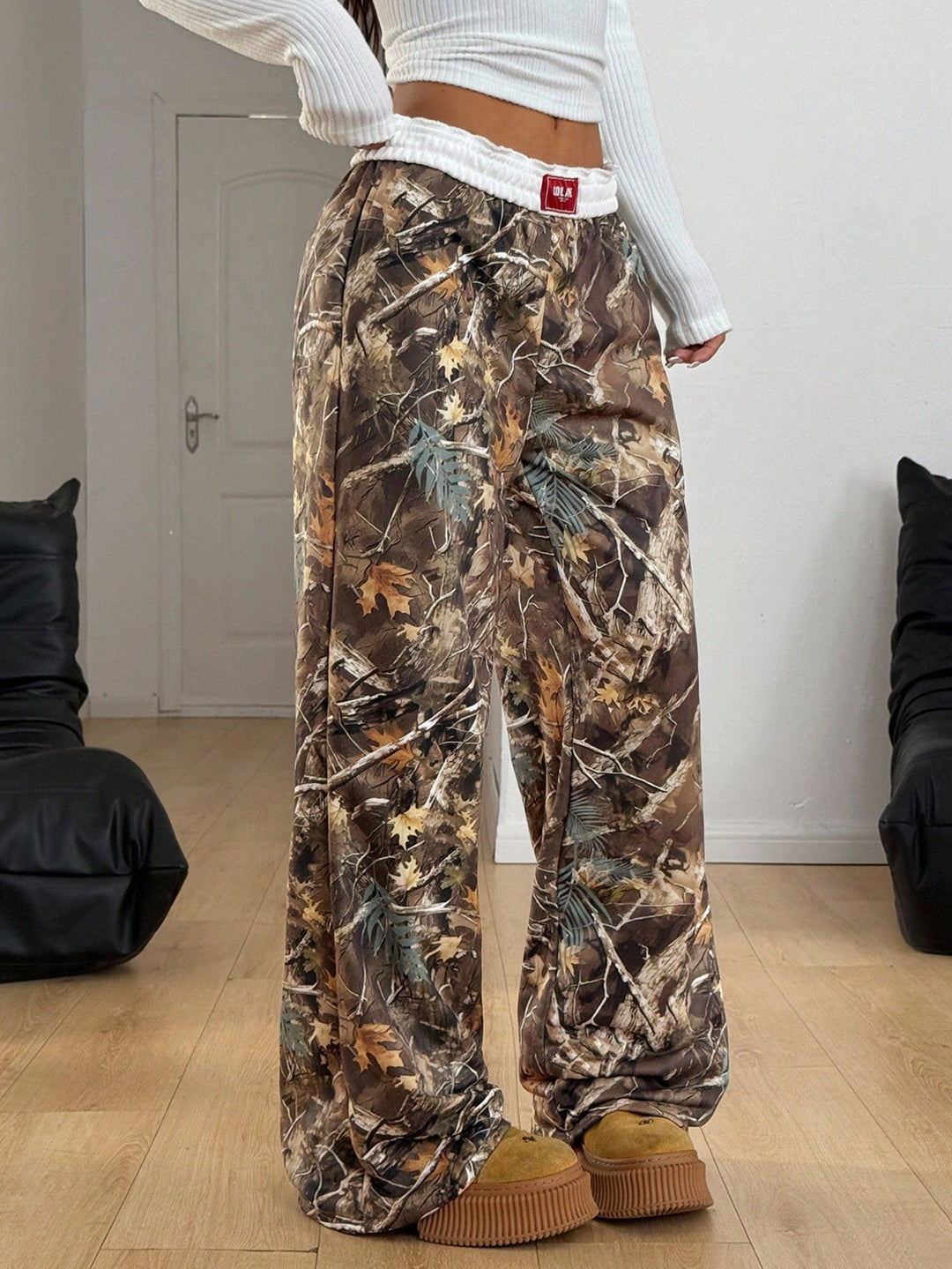 Pantaloni SHEIN, kaki