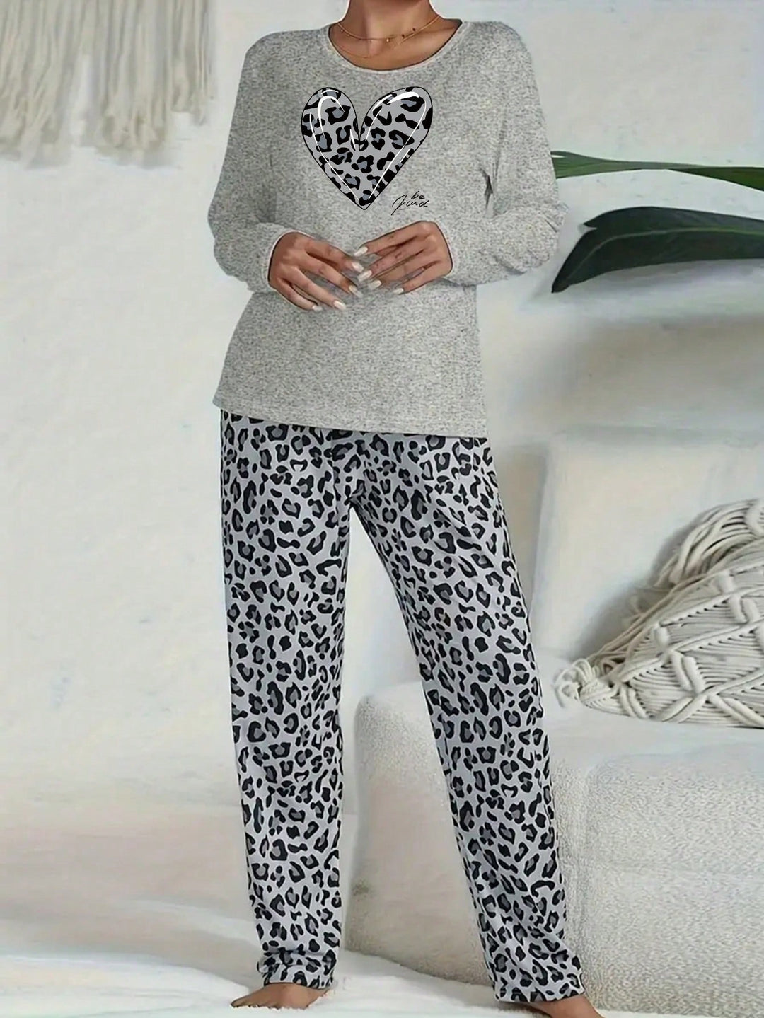 Compleu pijamale SHEIN, gri