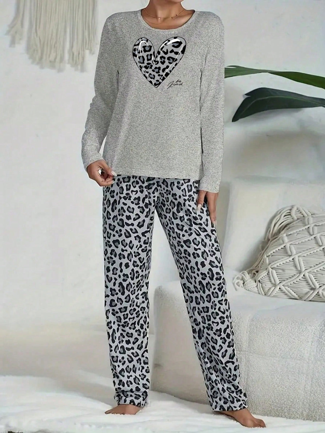 Compleu pijamale SHEIN, gri