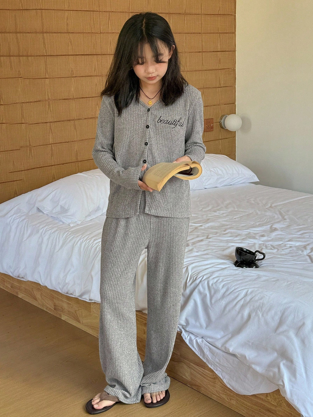 Pijama SHEIN, kaki