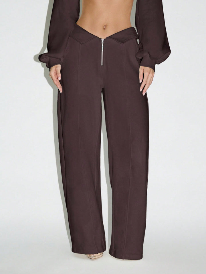 Pantaloni SHEIN, maro