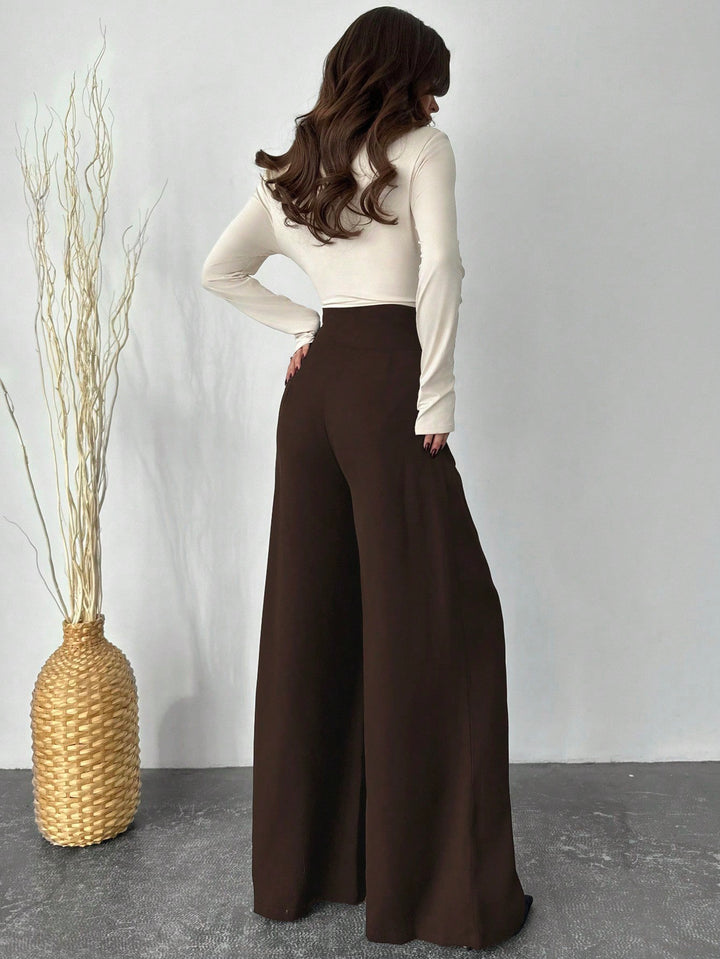 Pantaloni SHEIN, maro