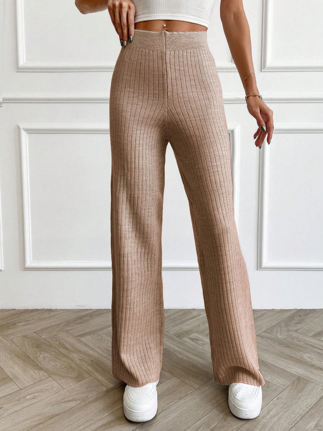 Pantaloni Shein, Roz