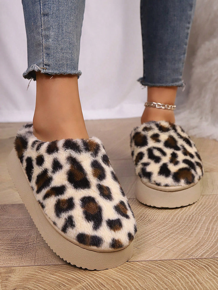 Papuci de casă SHEIN, animal print