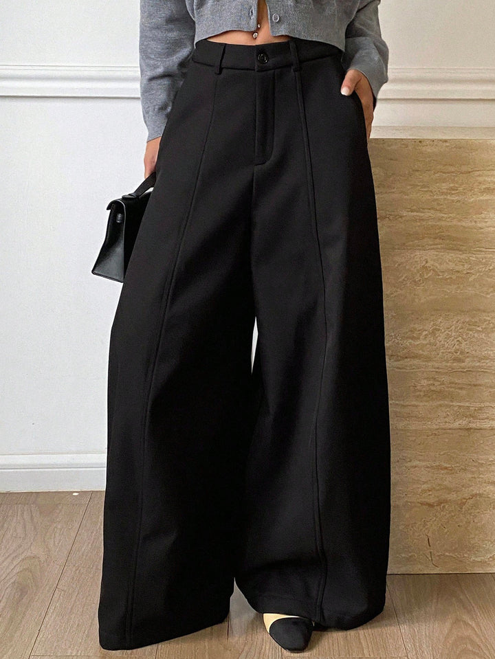 Pantaloni SHEIN, negru