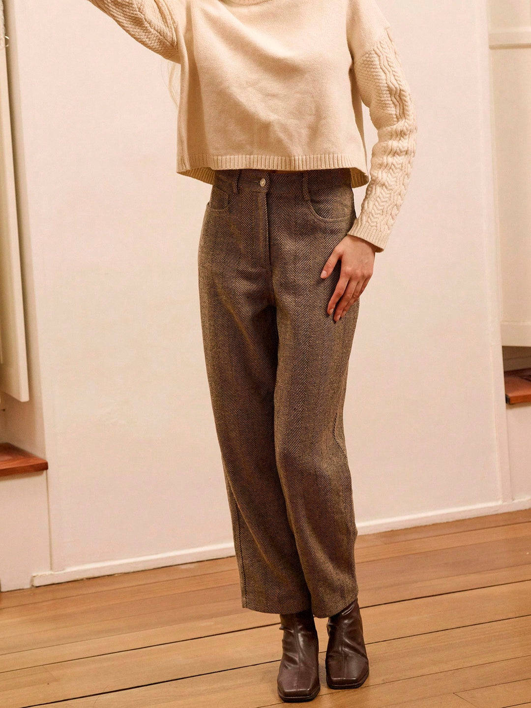 Pantaloni SHEIN, maro