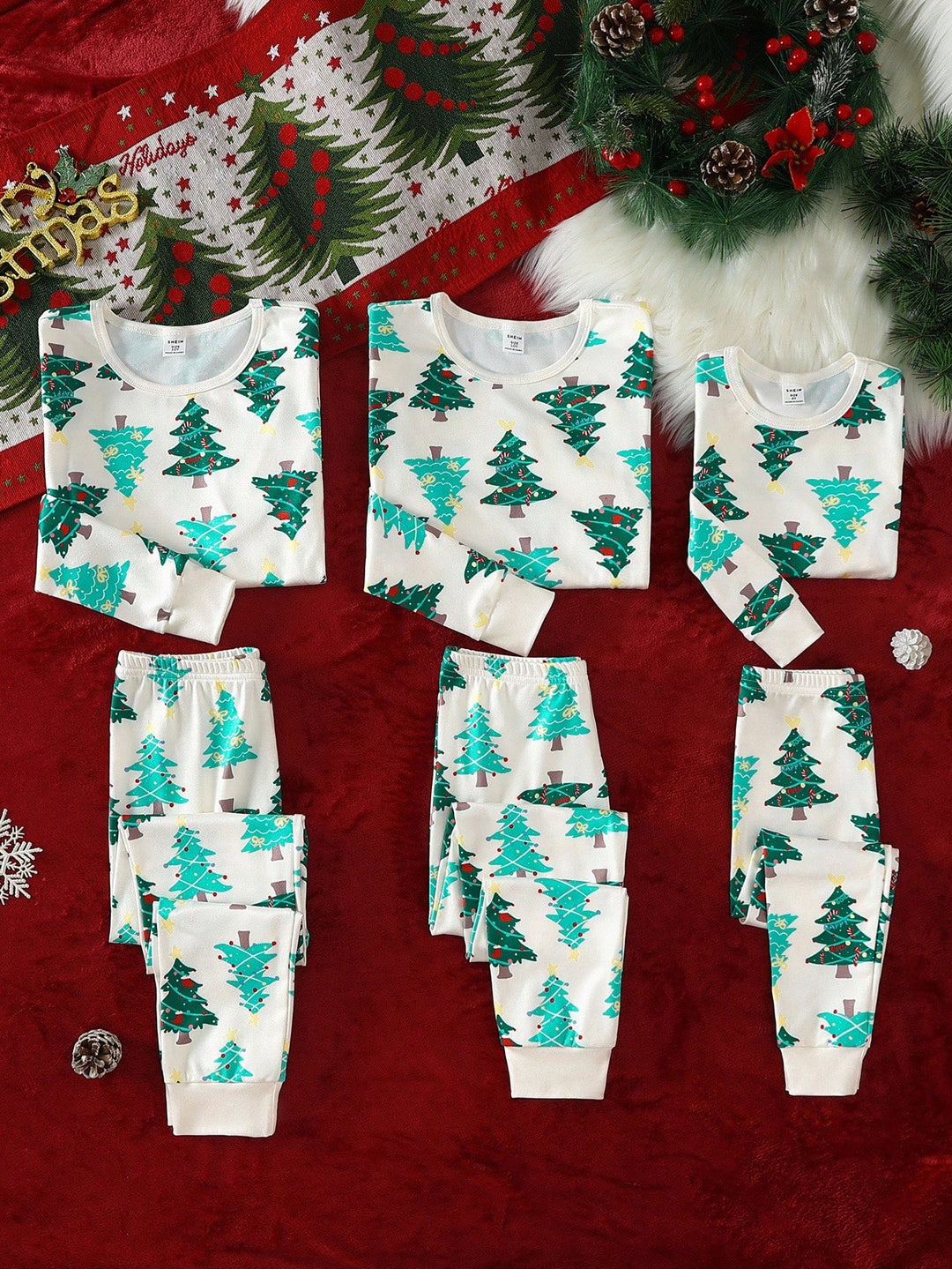 Pijama SHEIN, mix culori