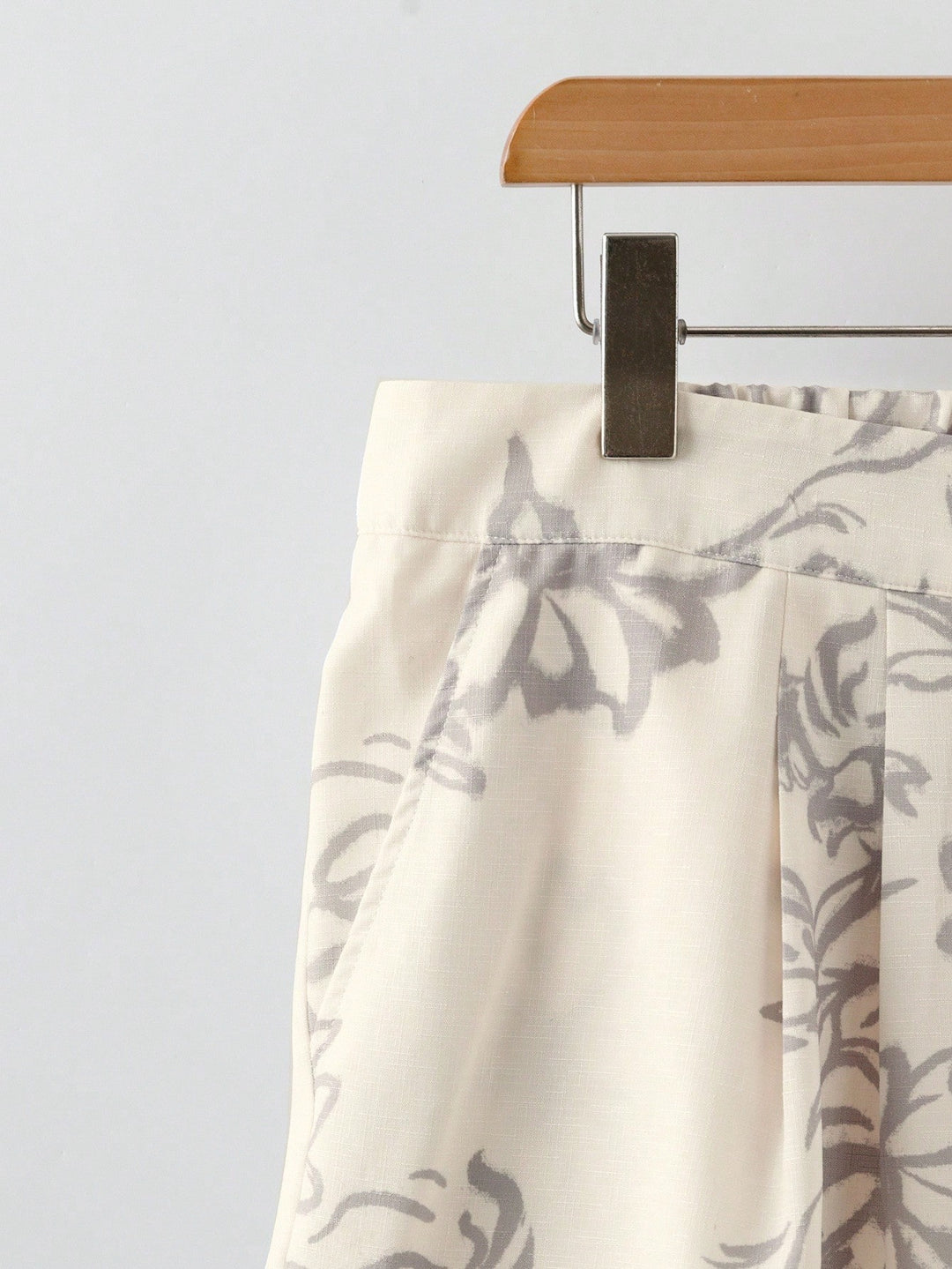 Pantaloni SHEIN, kaki