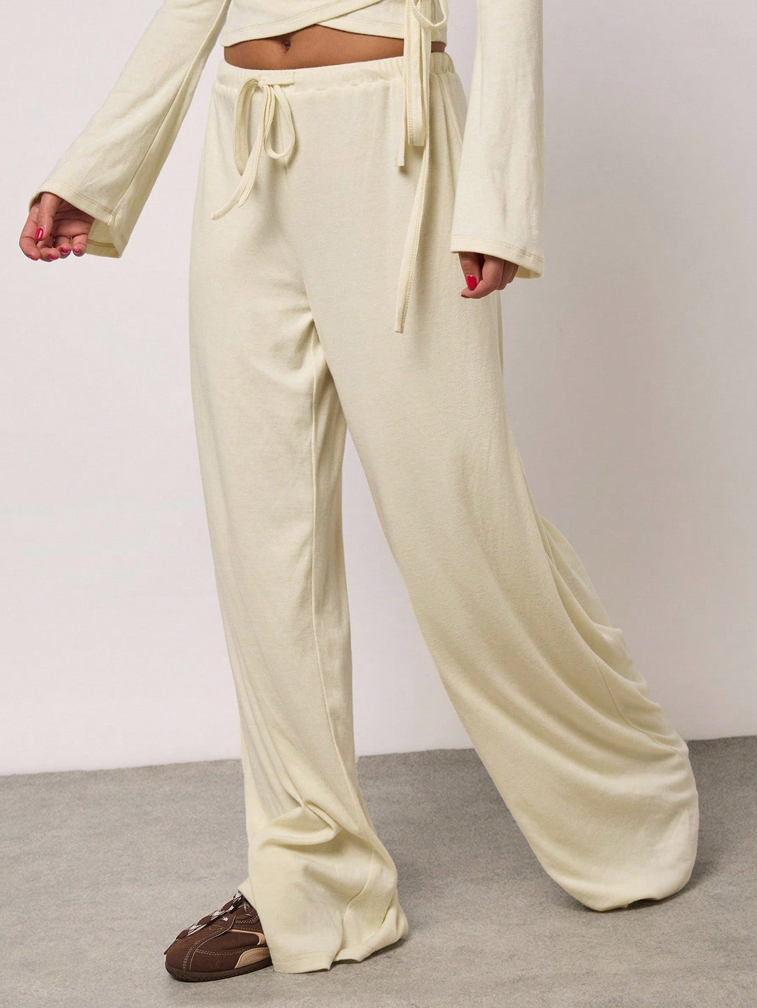 Pantaloni SHEIN, galben