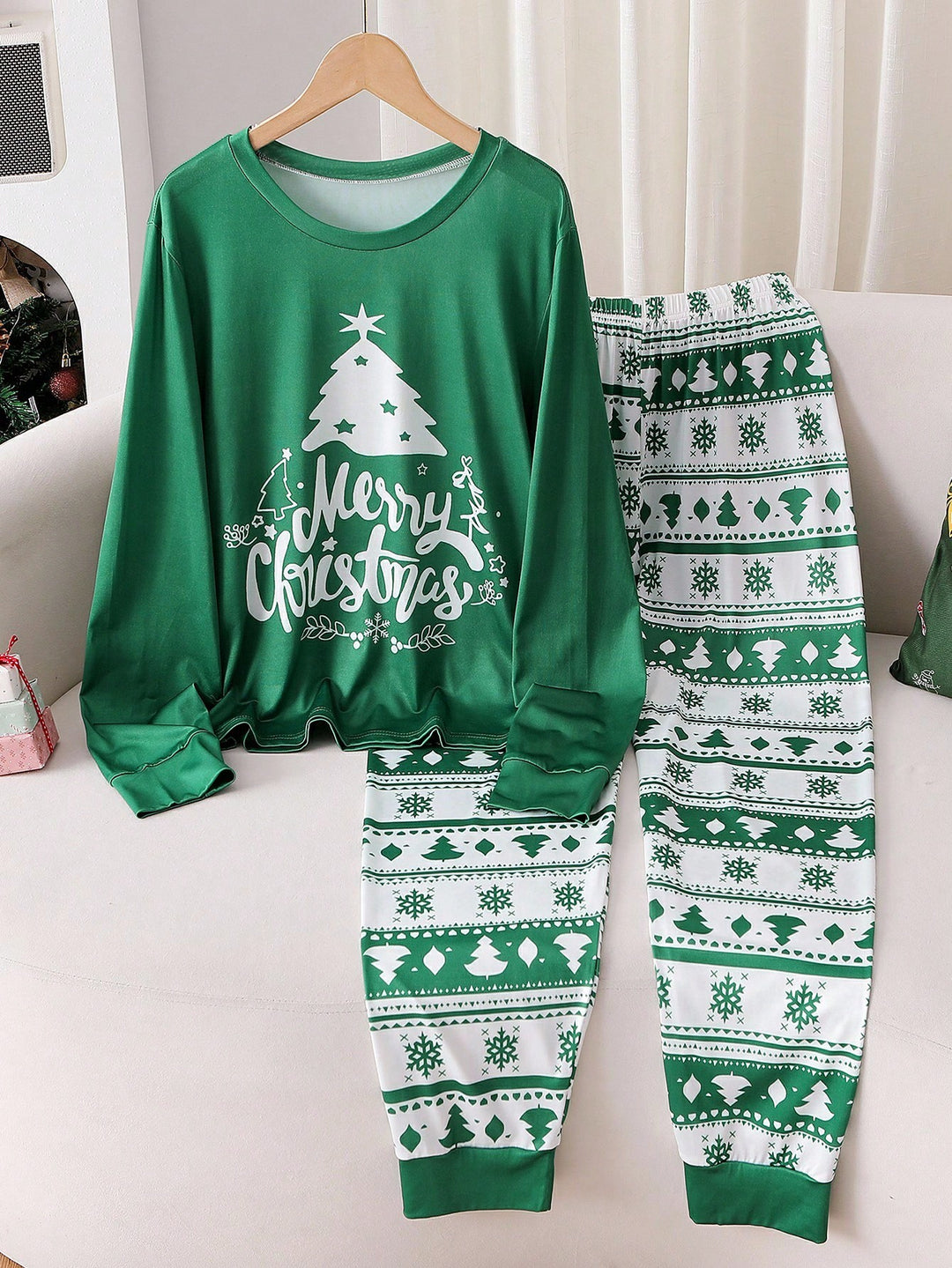 Pijama SHEIN, mix culori