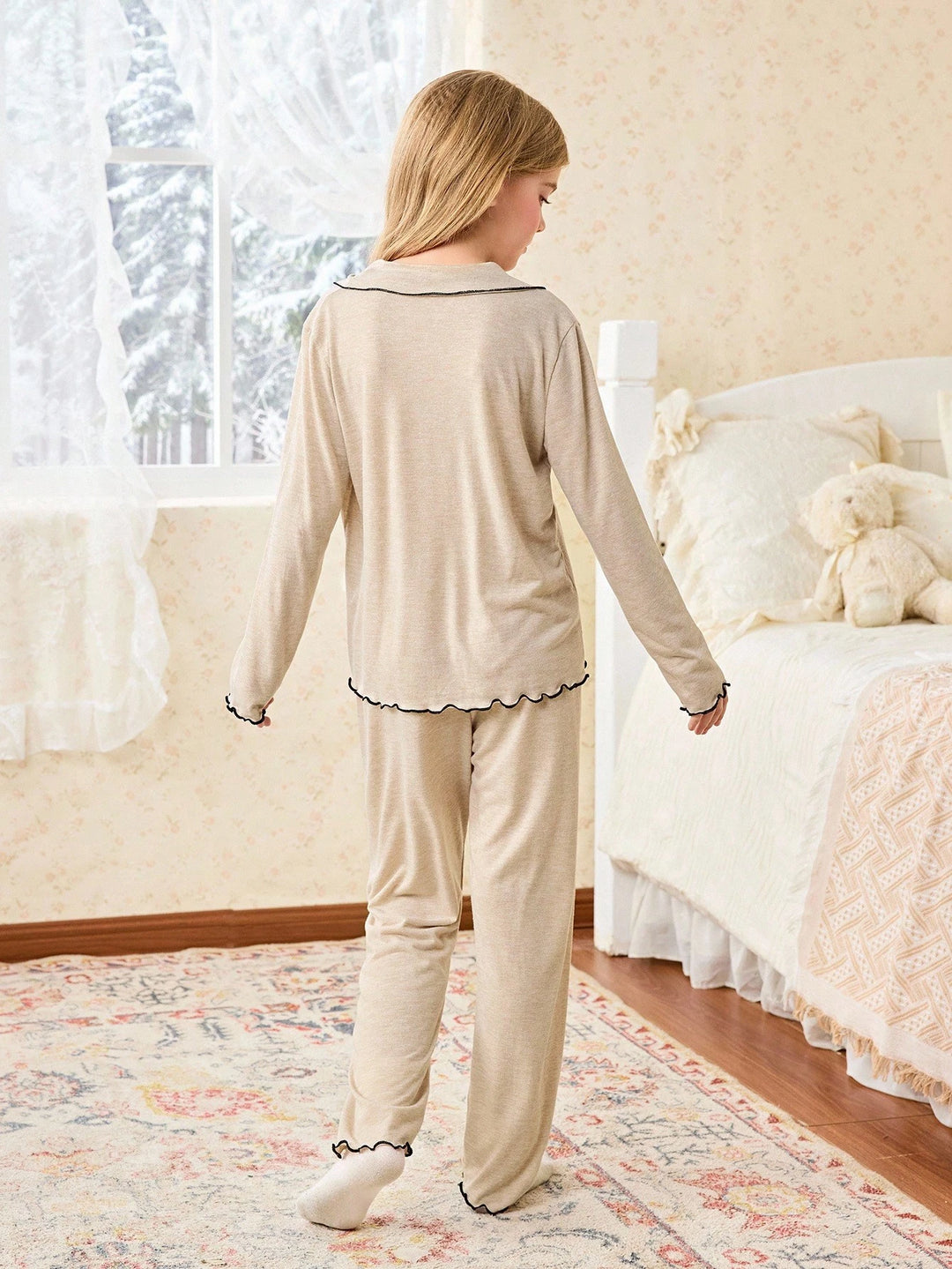 Compleu pijamale SHEIN, bej