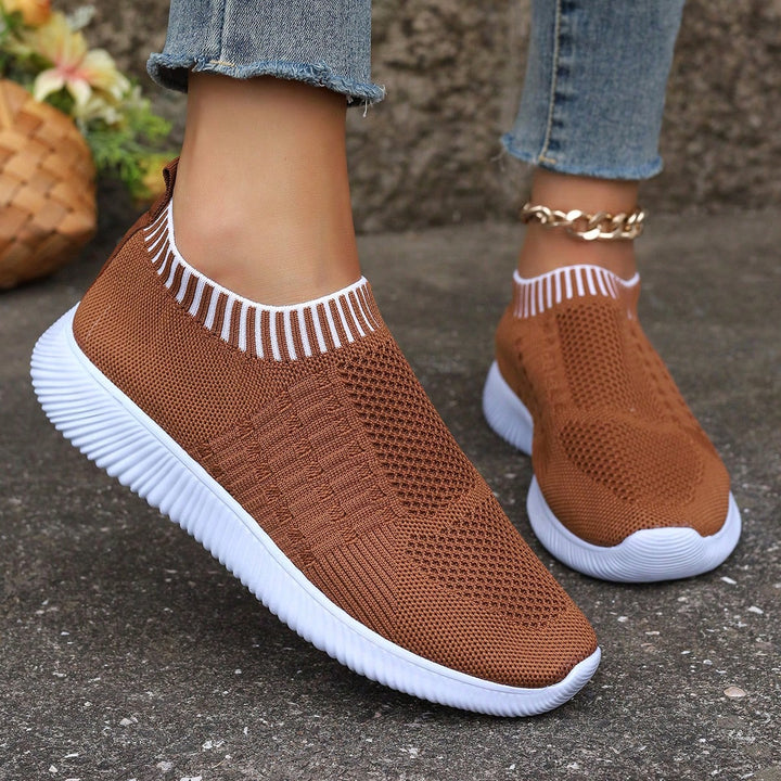 Pantofi sport SHEIN, maro