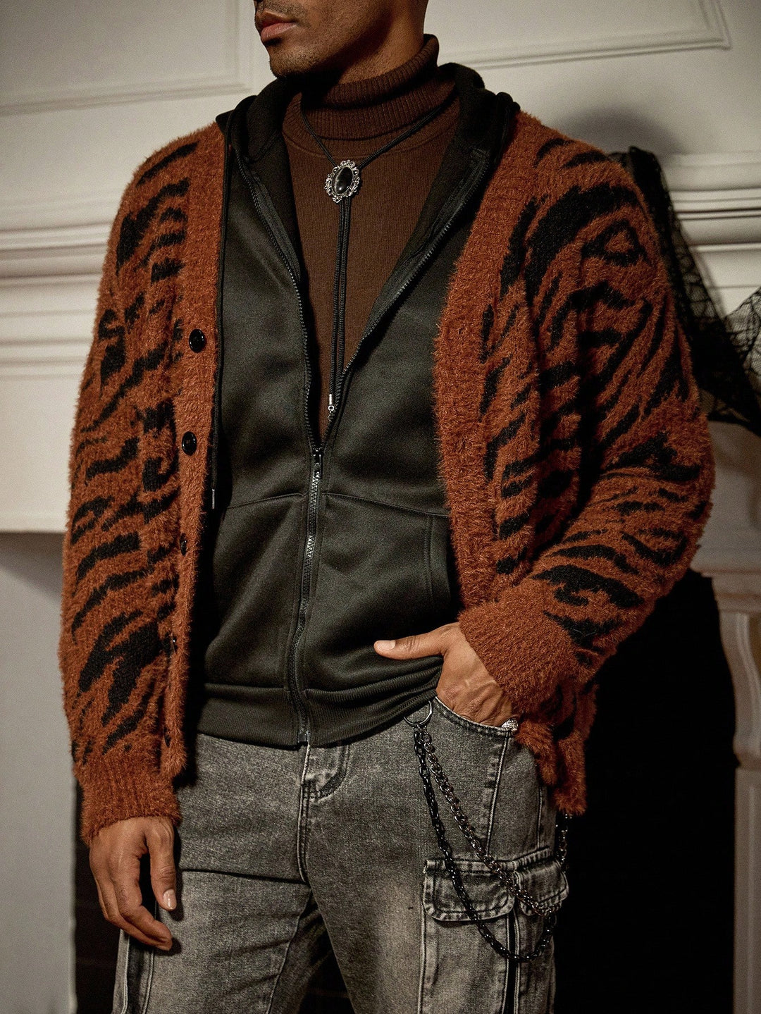 Cardigan SHEIN, maro