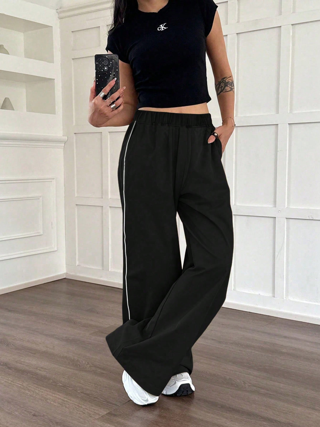 Pantaloni SHEIN, negru