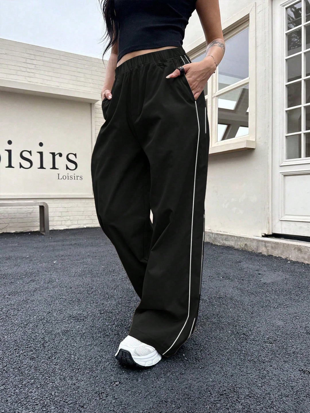 Pantaloni SHEIN, negru