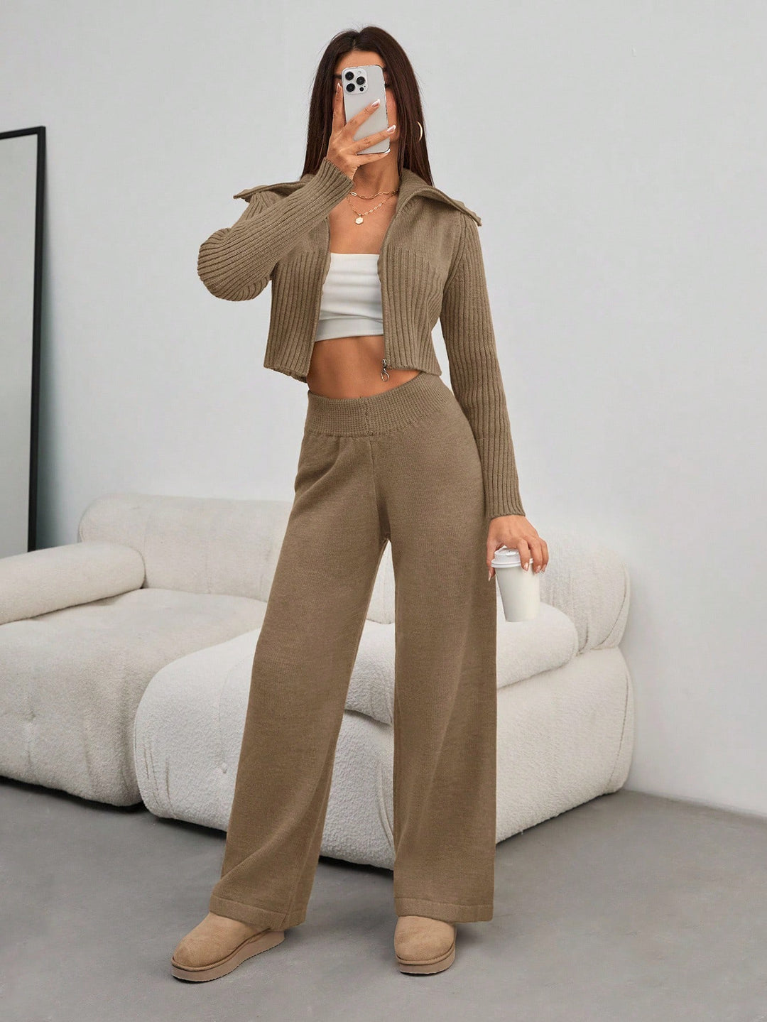 Pantaloni SHEIN, maro