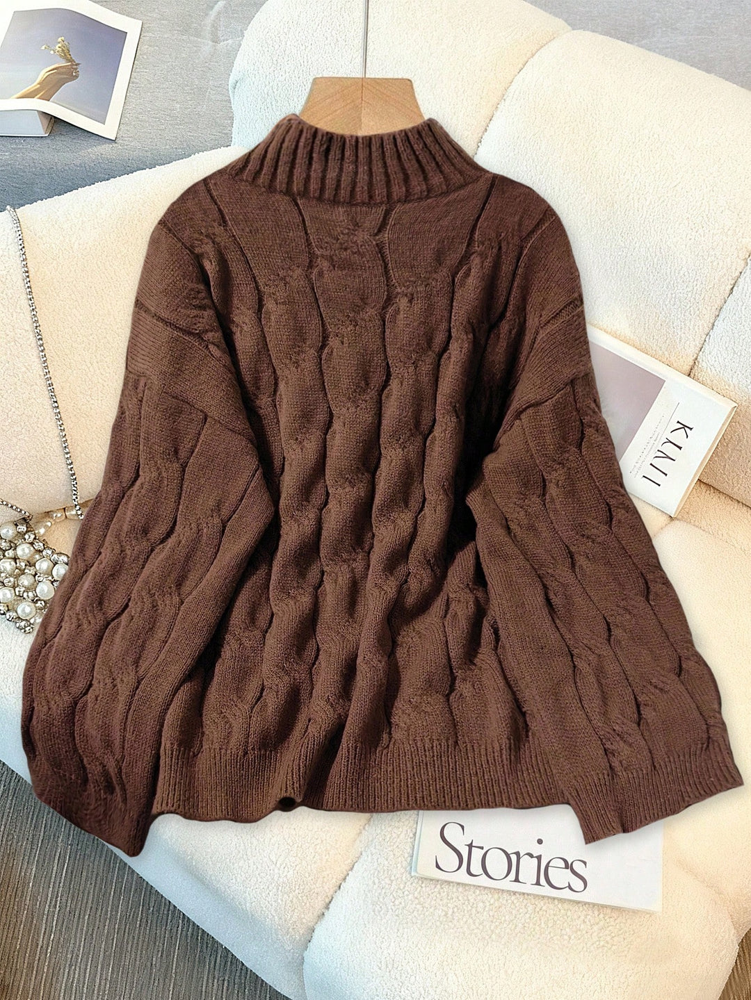 Pulover SHEIN, maro
