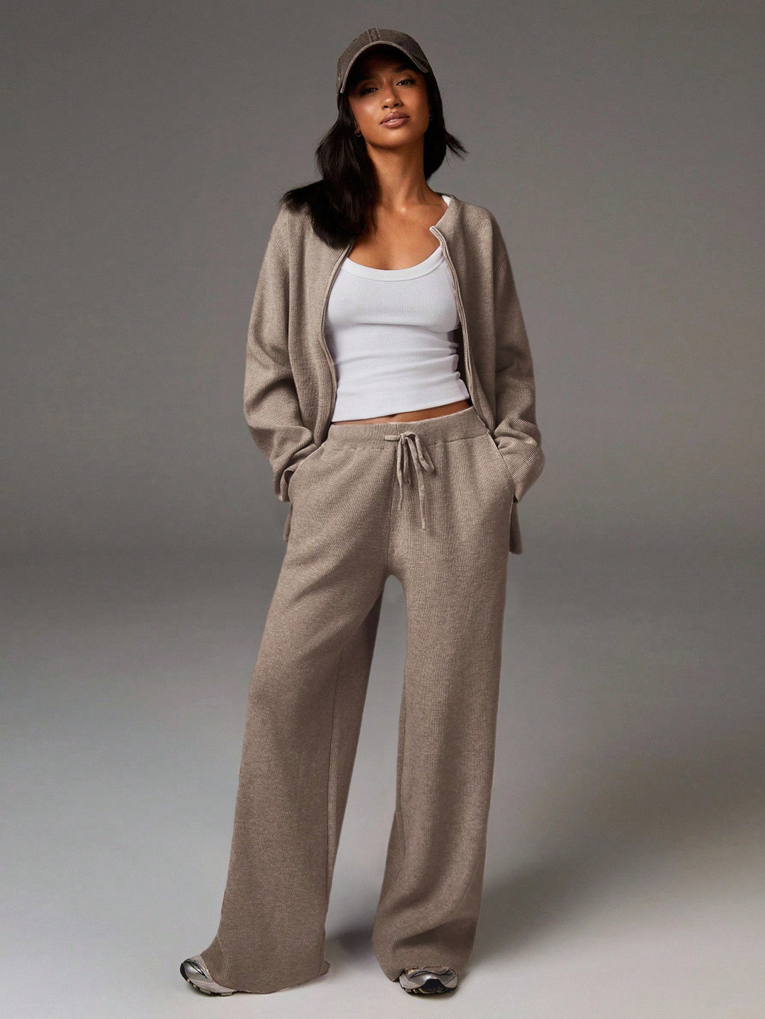 Pantaloni SHEIN, kaki