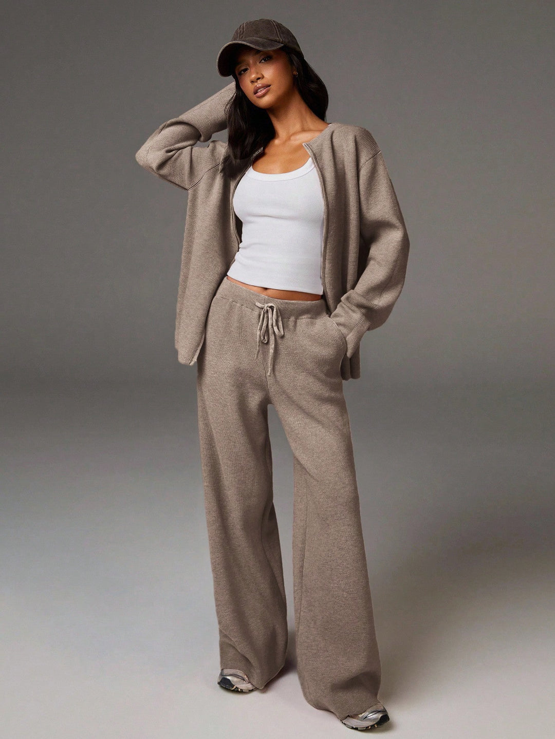 Pantaloni SHEIN, kaki