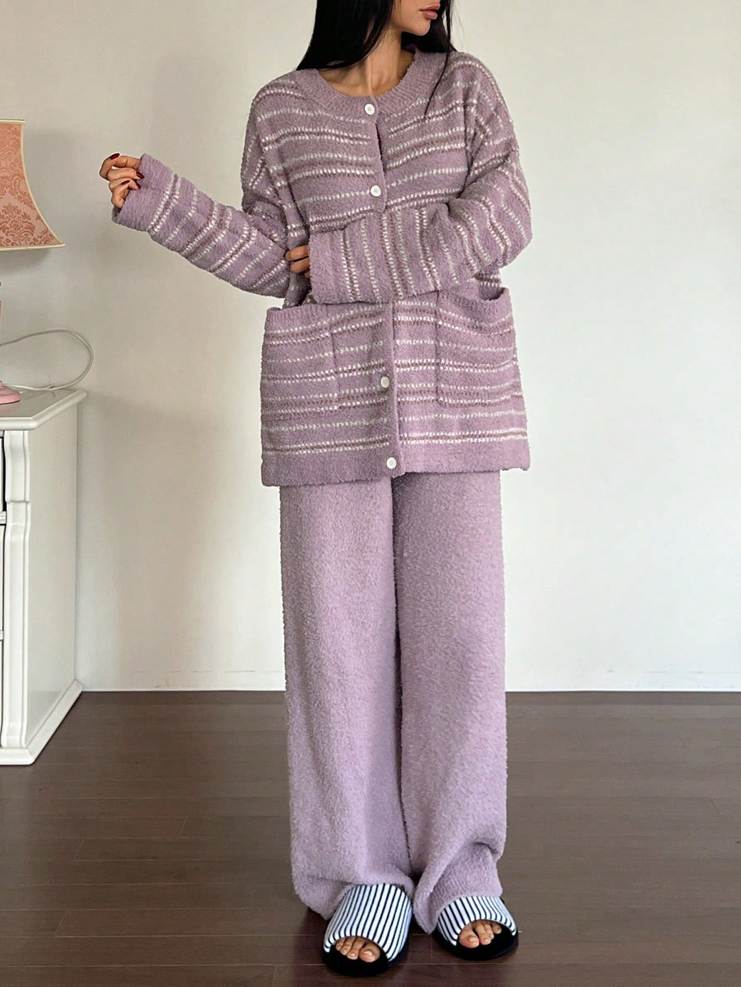 Pijama SHEIN, mov