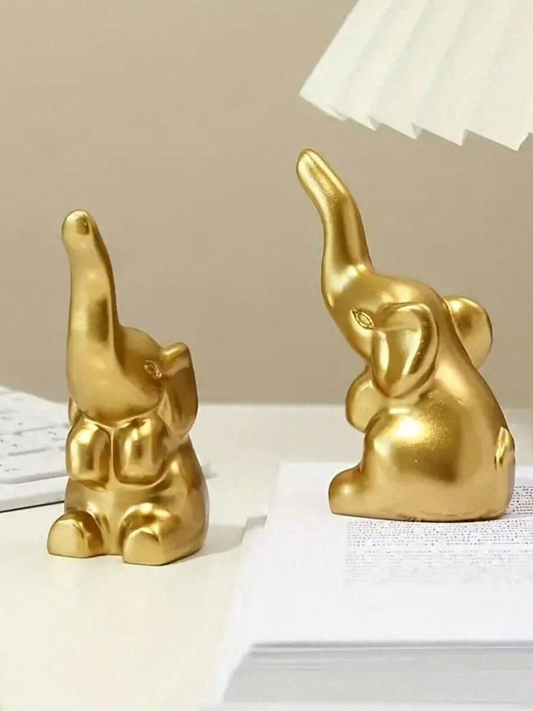 Figurină decorativă SHEIN, mix culori