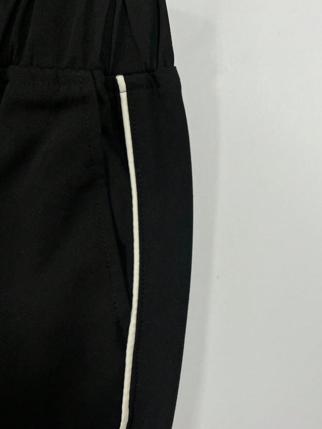 Pantaloni SHEIN, negru