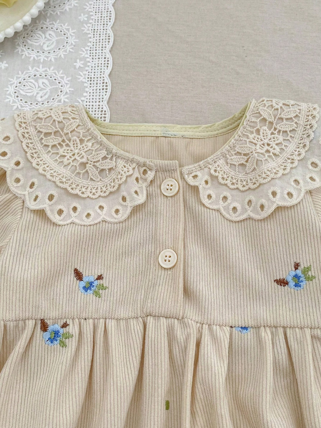 Rochie SHEIN, crem