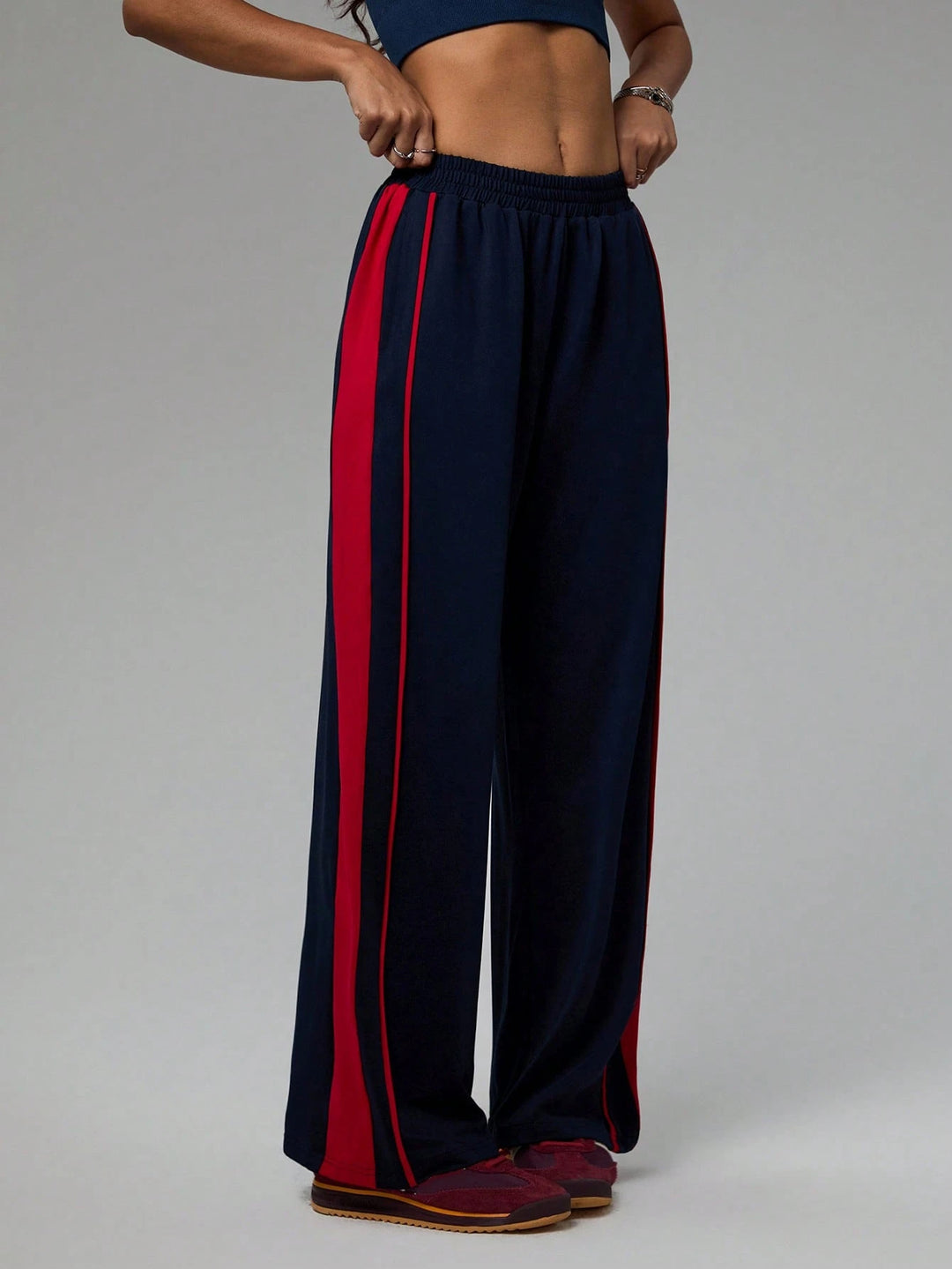 Pantaloni SHEIN, bleumarin