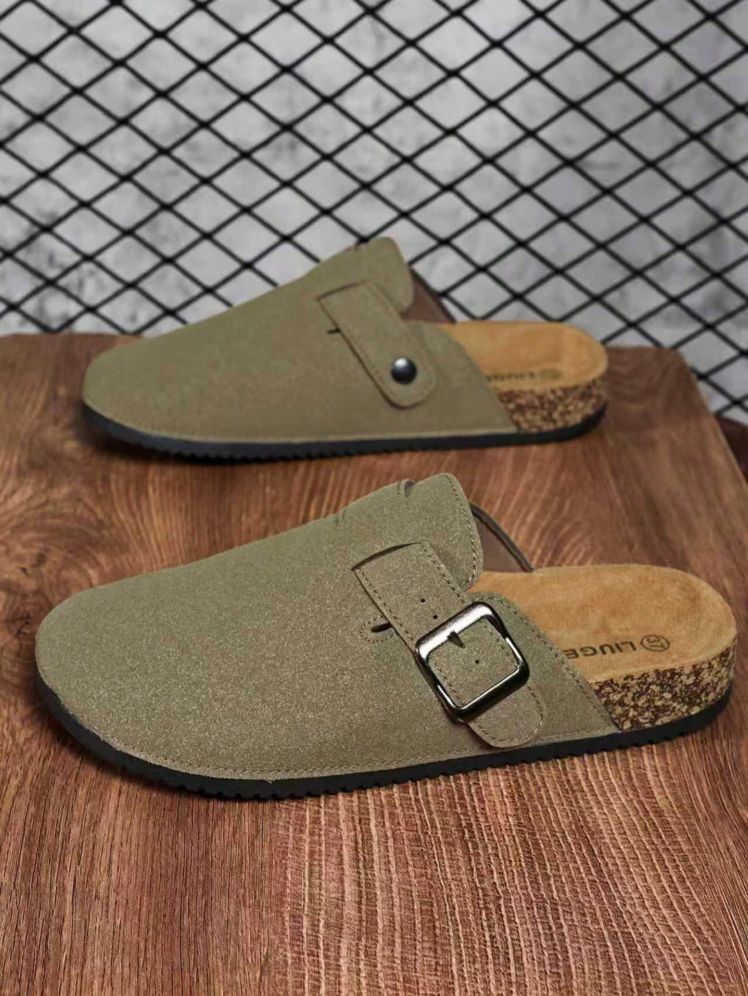 SHEIN Klumpa, khaki