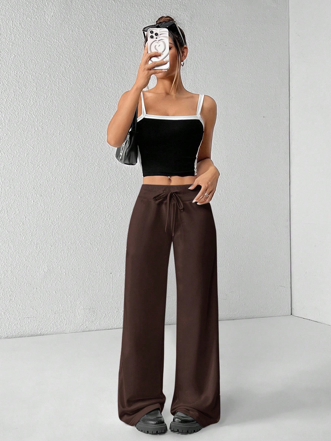Pantaloni SHEIN, maro