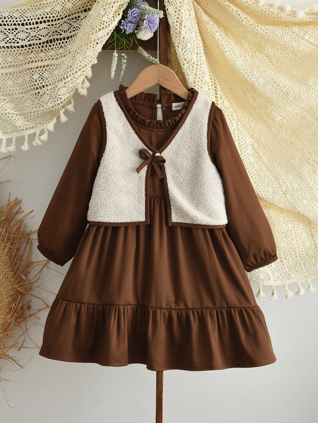 Set rochie și vestă SHEIN, maro