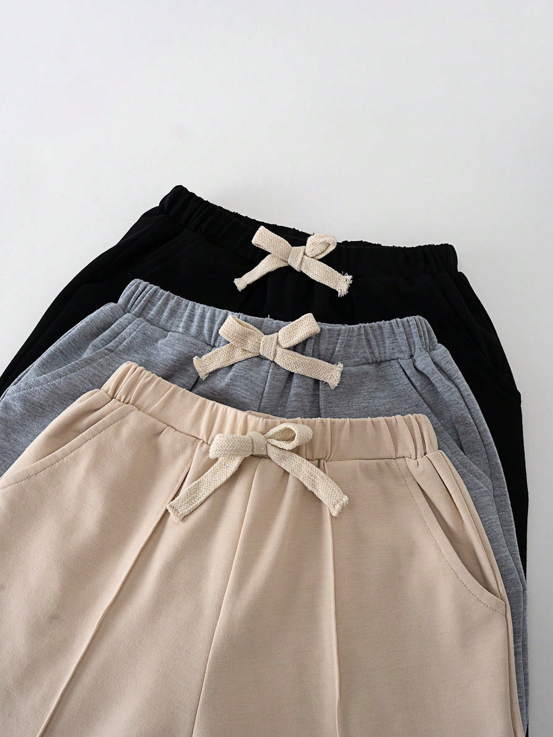 Set pantaloni SHEIN, mix culori