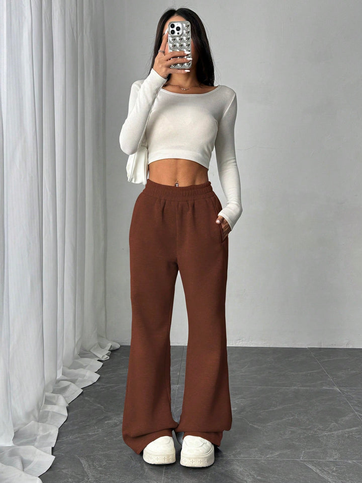 Pantaloni SHEIN, maro