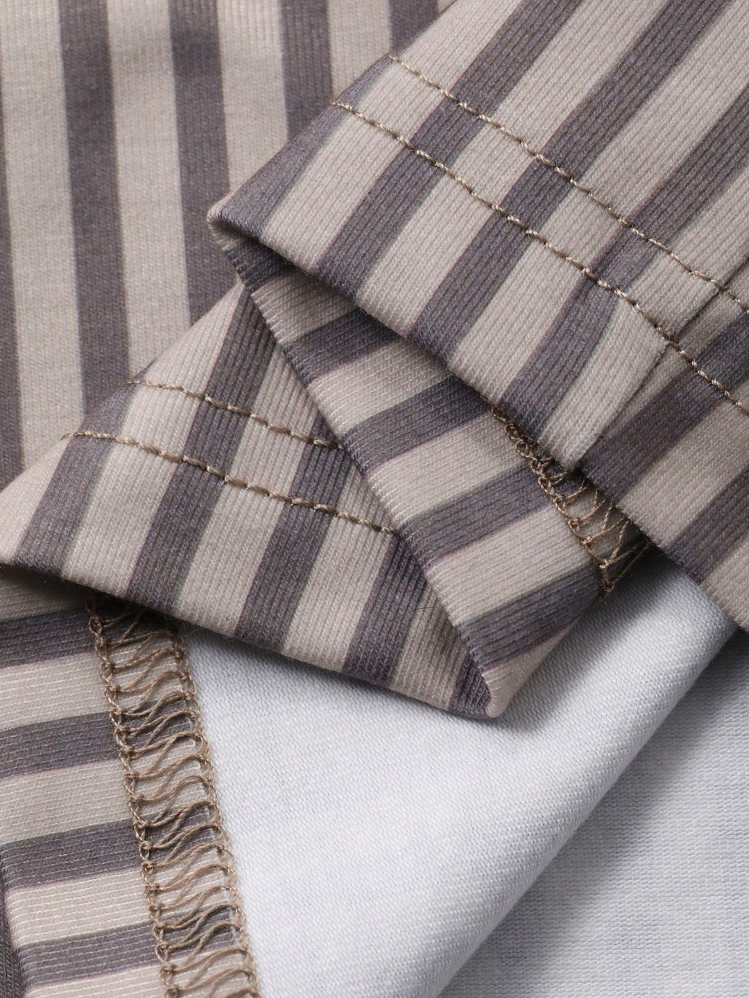 Pijamale SHEIN, mix culori