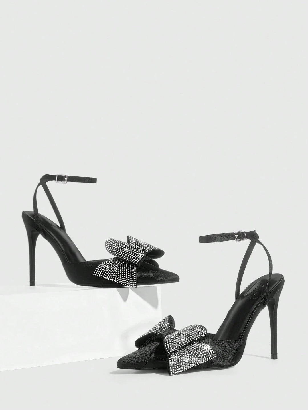 Pantofi cu toc SHEIN, negru