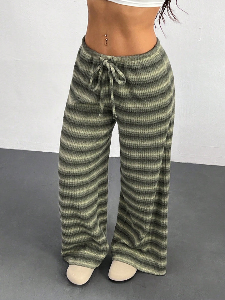 Pantaloni SHEIN