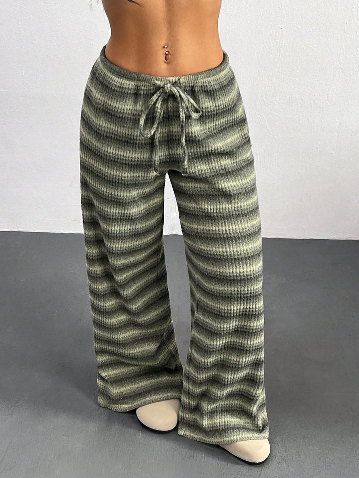 Pantaloni SHEIN