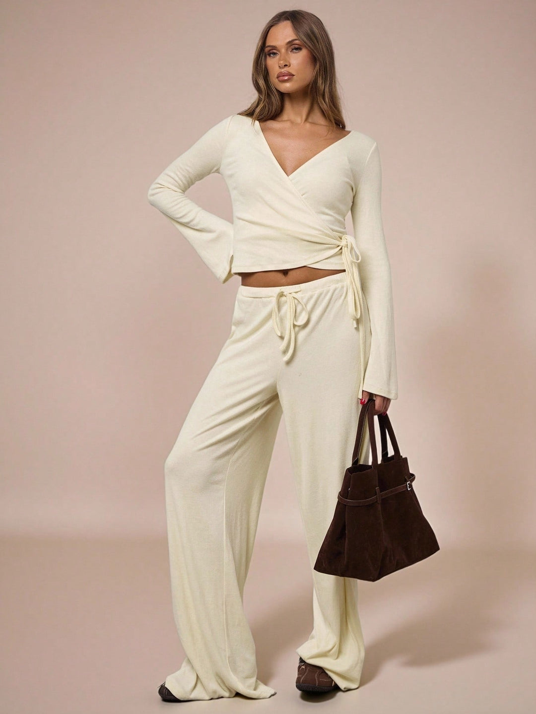 Pantaloni SHEIN, galben
