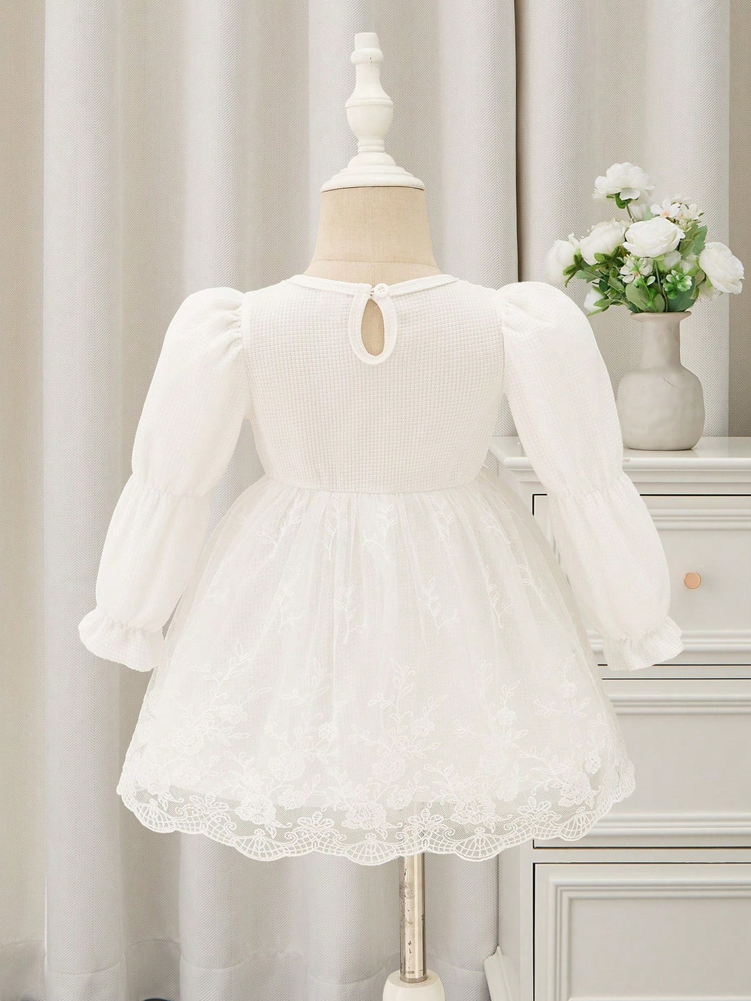 Rochie SHEIN, alb