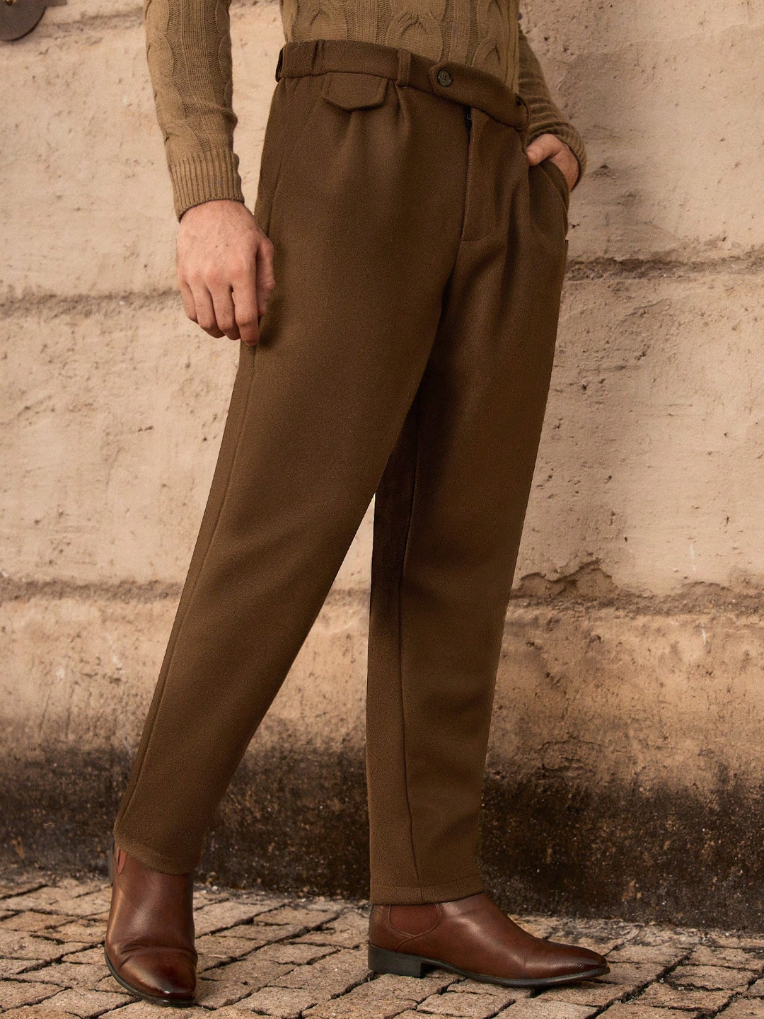 Pantalon SHEIN, maro