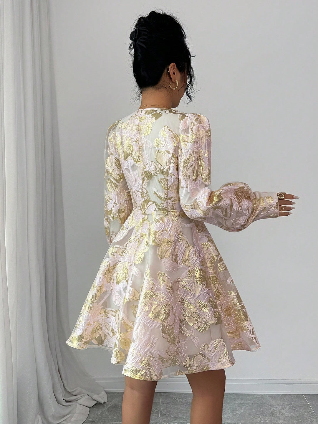 Rochie scurtă SHEIN, auriu