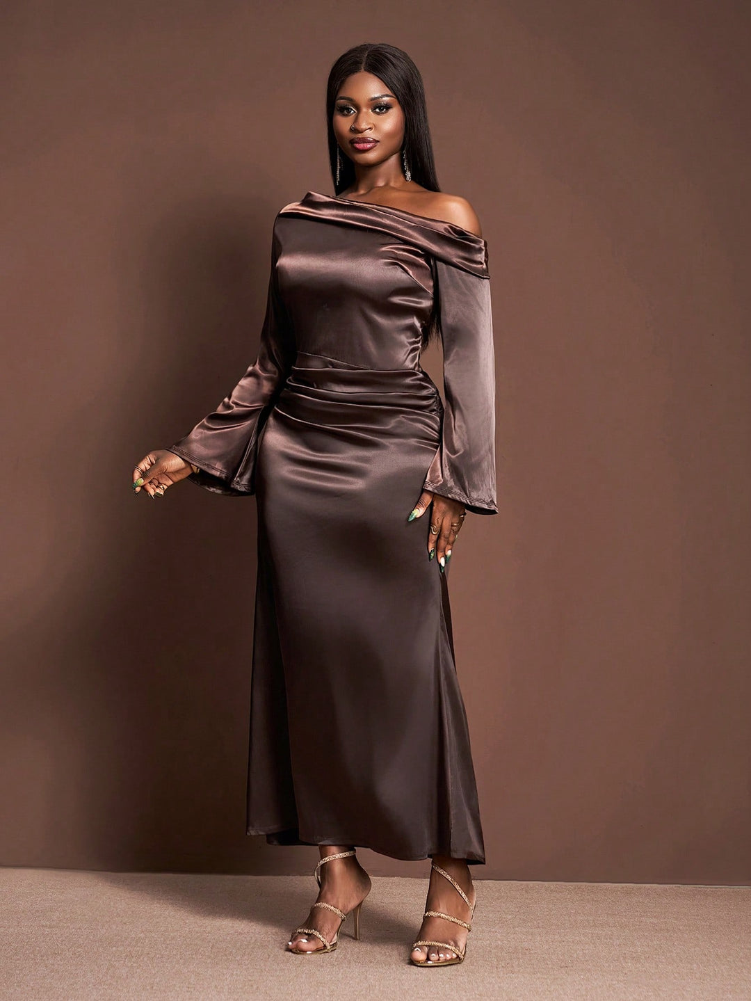 SHEIN maxi ruha, barna