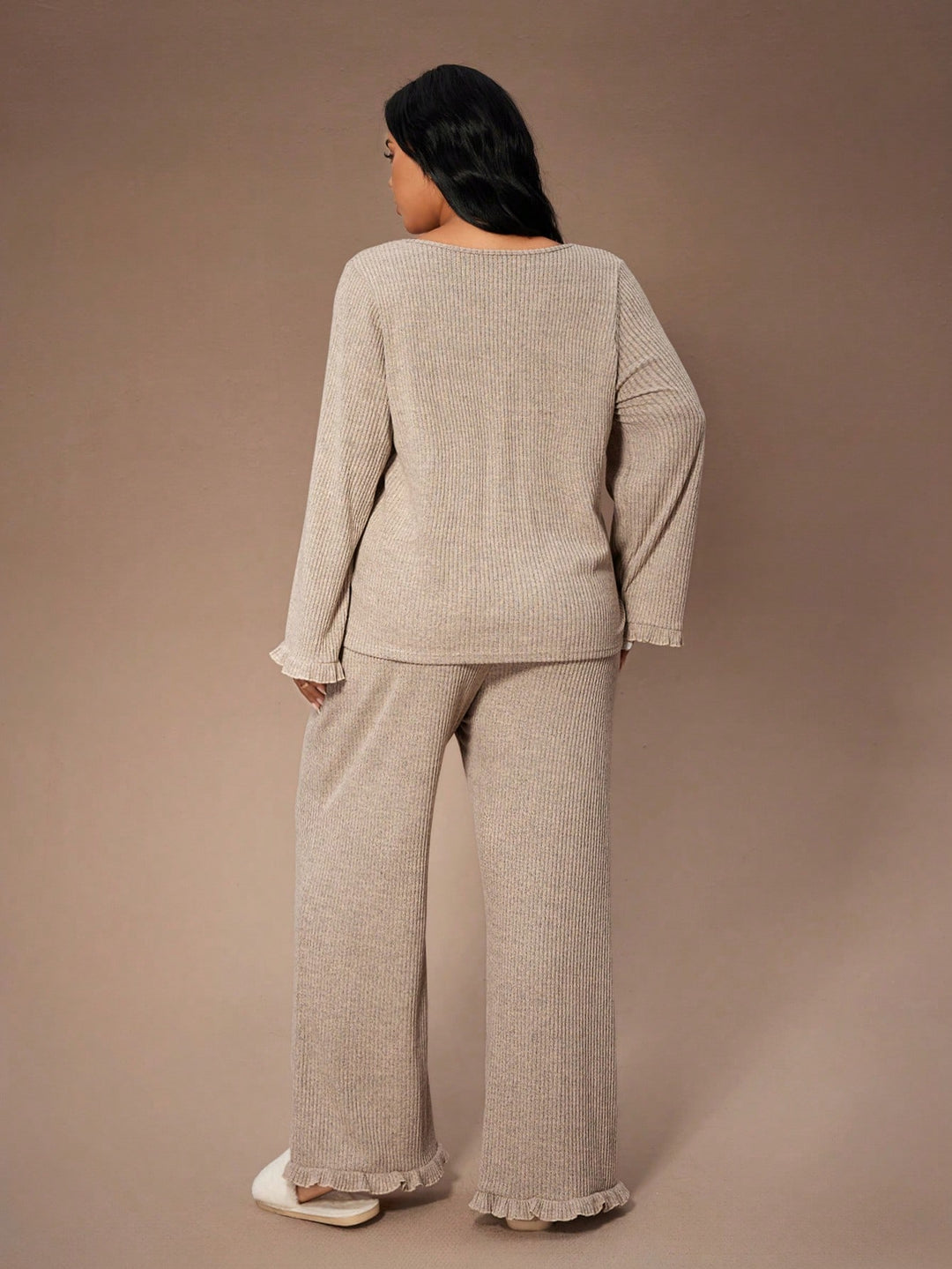 Set pijamale SHEIN, bej
