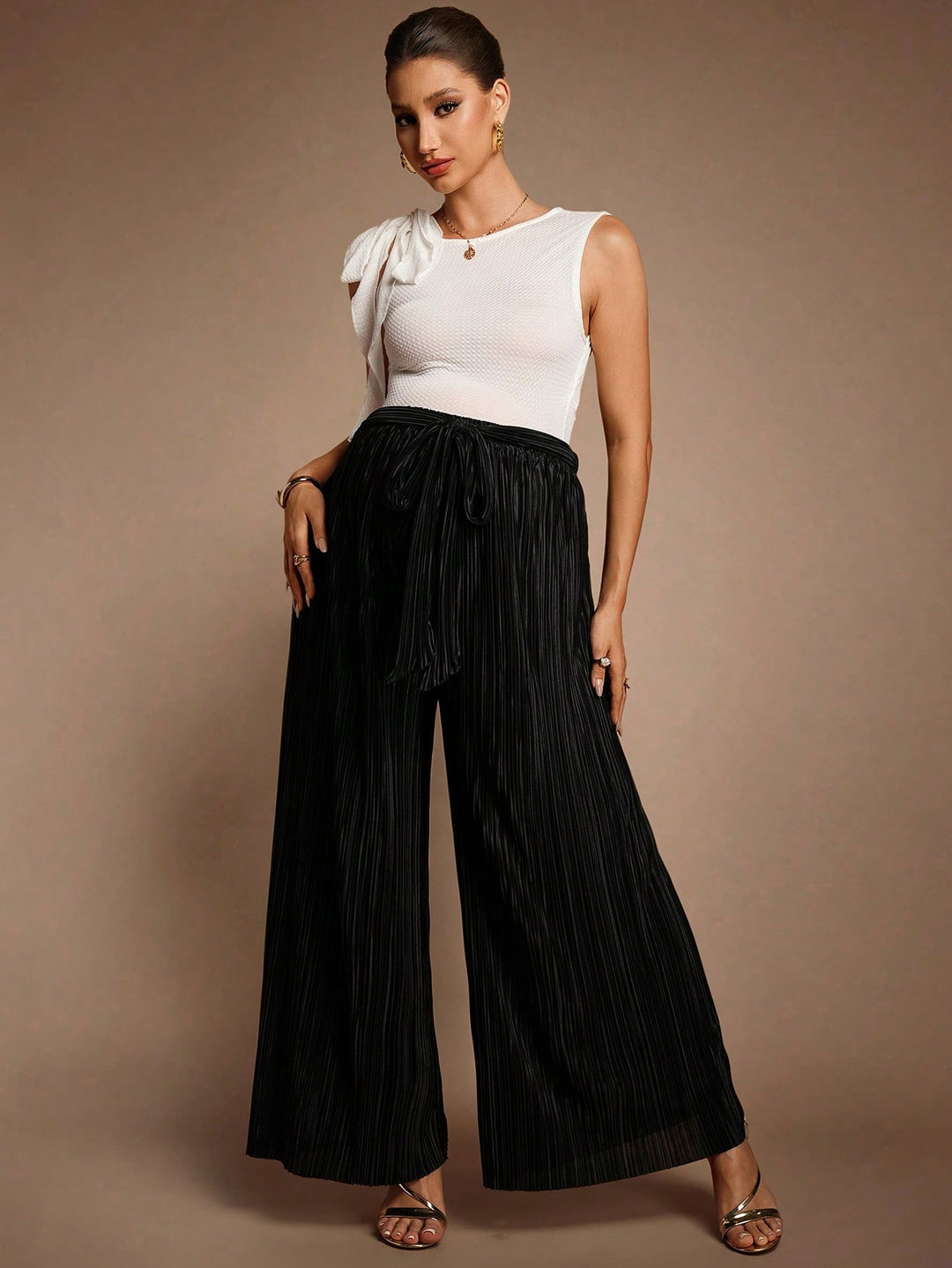 Pantaloni SHEIN, negru