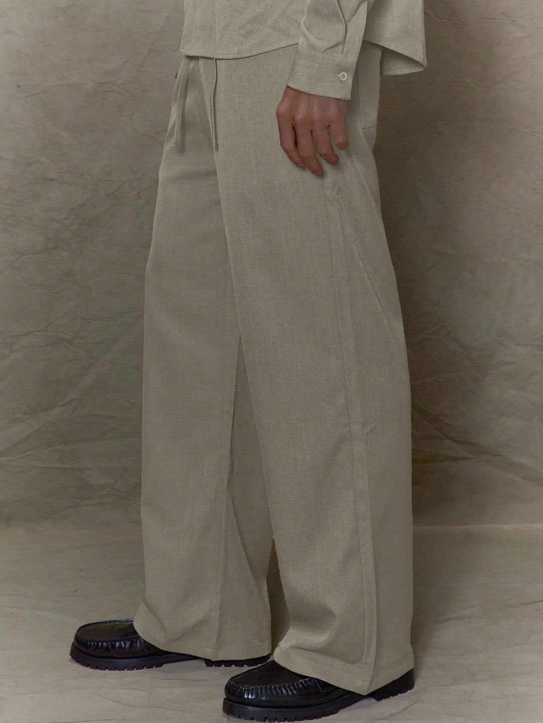 Pantalon SHEIN, maro