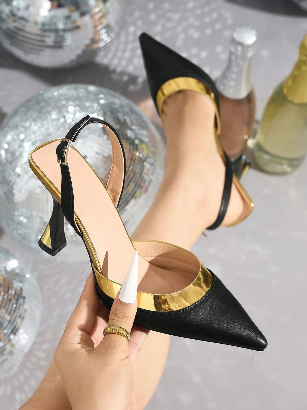 Pantofi cu toc SHEIN, negru