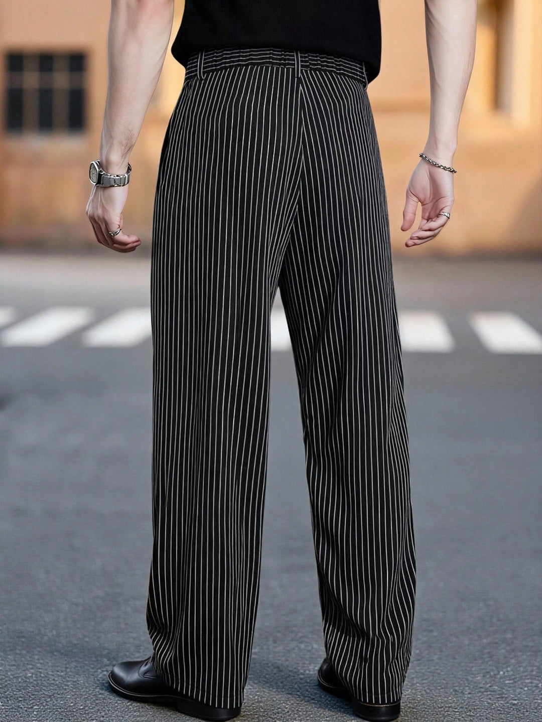 Pantaloni SHEIN, negru