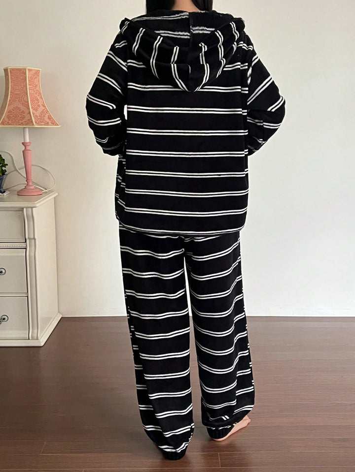 Pijama set SHEIN, fekete