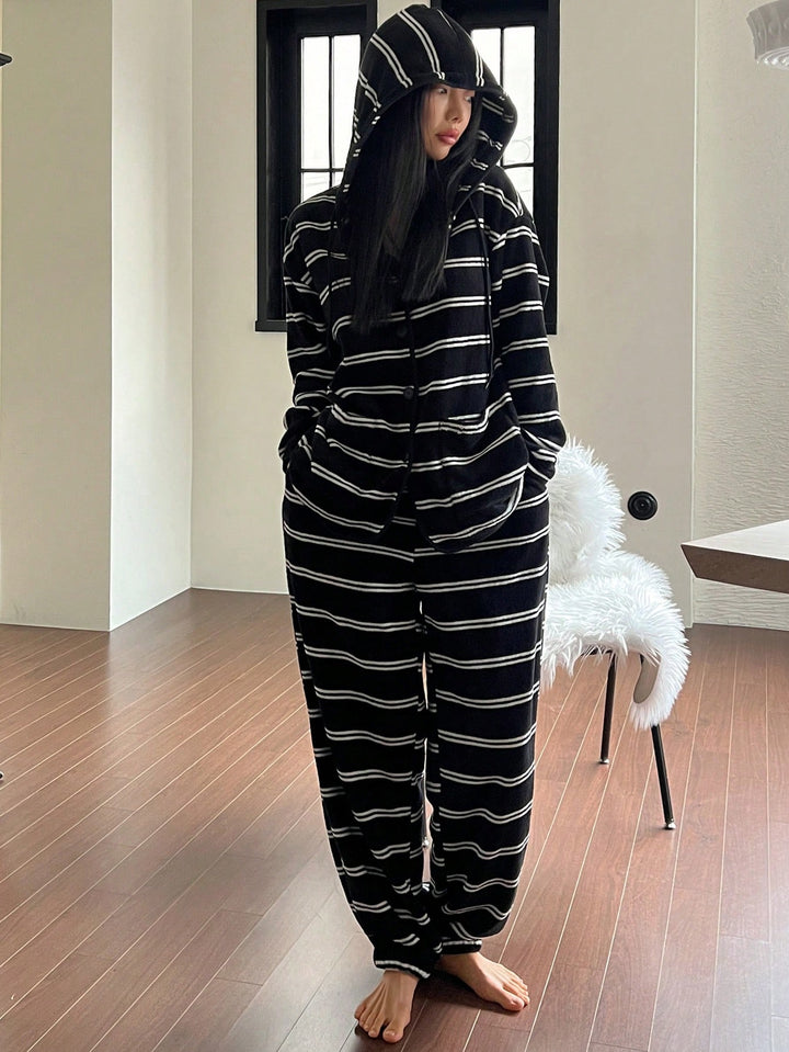Pijama set SHEIN, fekete