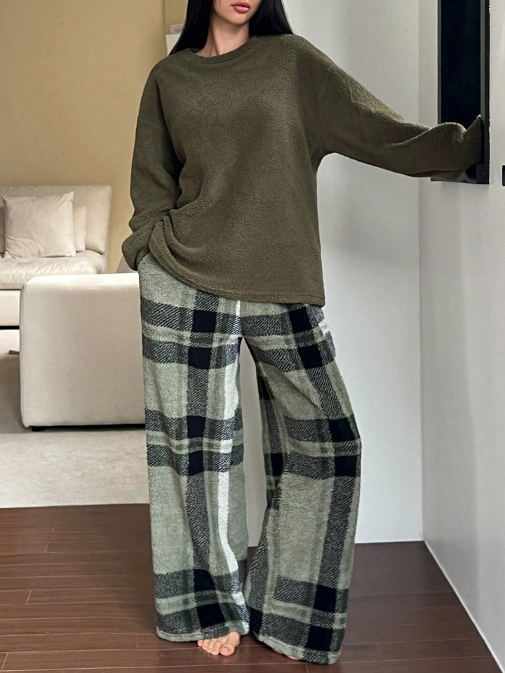 Compleu pijamale SHEIN, mix culori